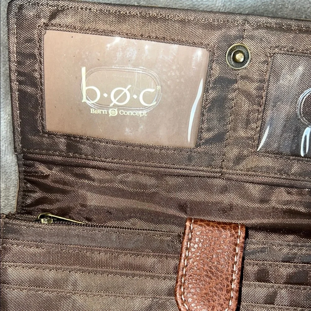 b.o.c.‎ Tan Wallet - Picture 13 of 15